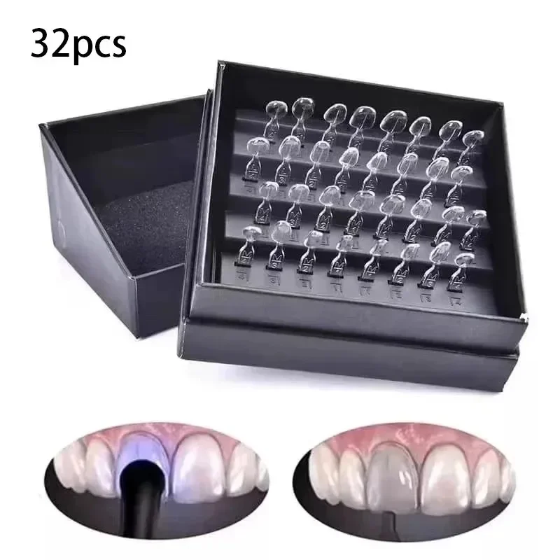 Kit di 32 Stampi per Faccette  - Teeth Whitening Kit recensione e prezzo
